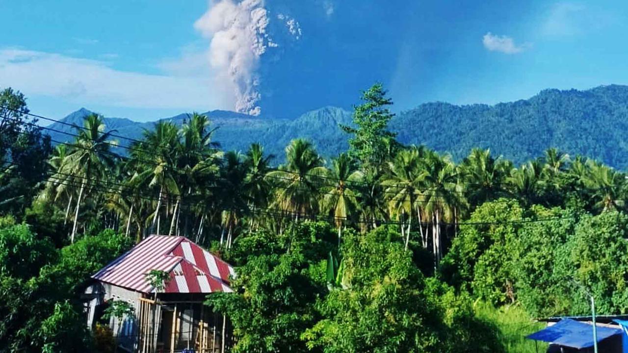 Belasan Pendaki Berhasil Selamat dari Erupsi Gunung Dukono di Halmahera Utara