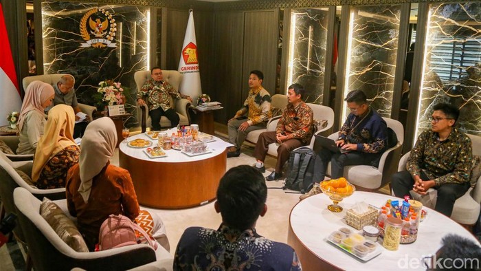 Guru Non-ASN Datangi DPR, Kepastian Status 2027 Masih Jadi Penantian